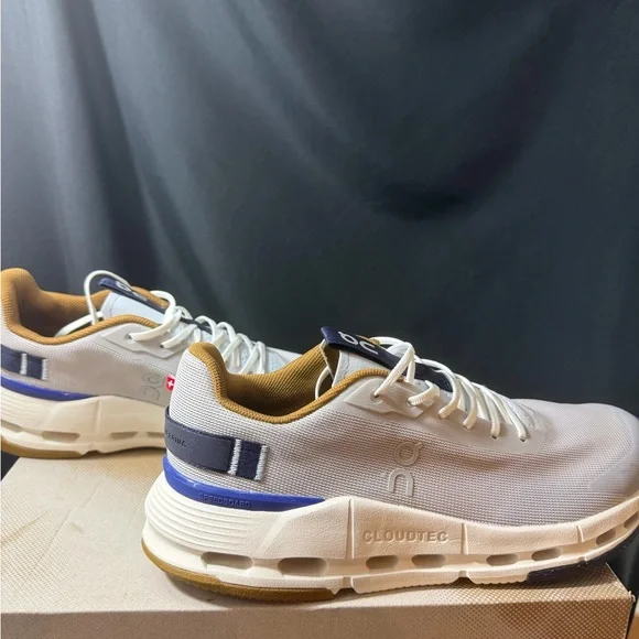 On Running Running Women’s Cloudnova Form 2 Sneakers in White & Blue BNIB Size8 - Picture 3 of 7